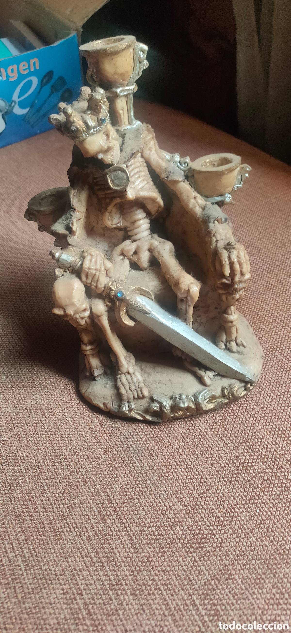 Antig&uuml;edades: Figura resina - candelabro rey atlante (estilo Conan)