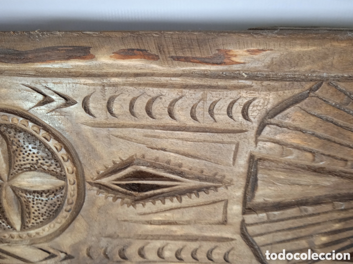 Antig&uuml;edades: Tabla de cocina tallada. - Foto 6