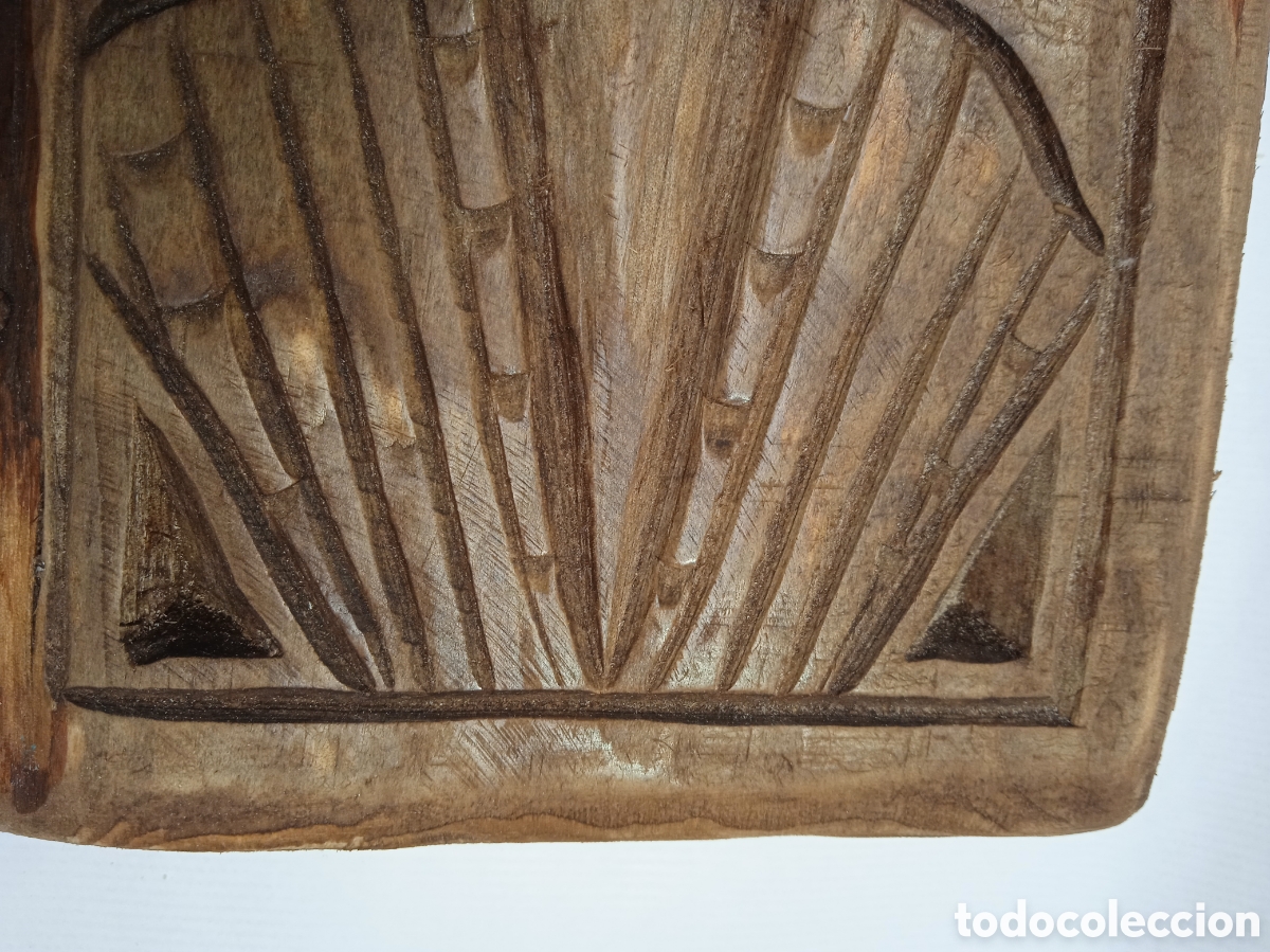 Antig&uuml;edades: Tabla de cocina tallada. - Foto 12