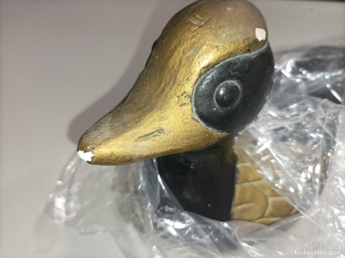 Antiquit&eacute;s: Pato de yeso tallado y pintado a mano