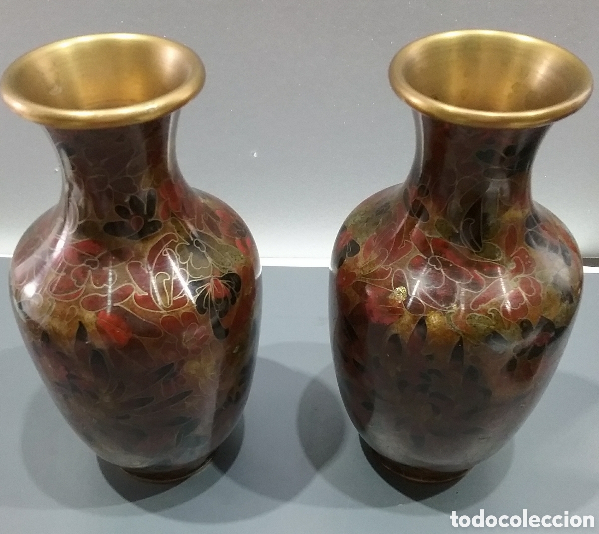 Antig&uuml;edades: Pareja de jarrones chinos en Cloisonne. Jingfa. - Foto 2