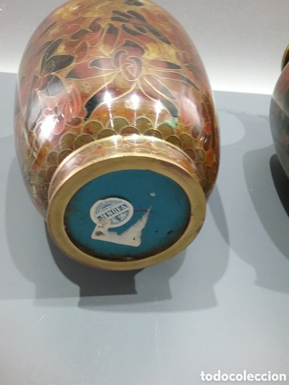 Antig&uuml;edades: Pareja de jarrones chinos en Cloisonne. Jingfa. - Foto 7