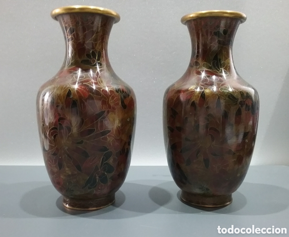 Antig&uuml;edades: Pareja de jarrones chinos en Cloisonne. Jingfa. - Foto 1