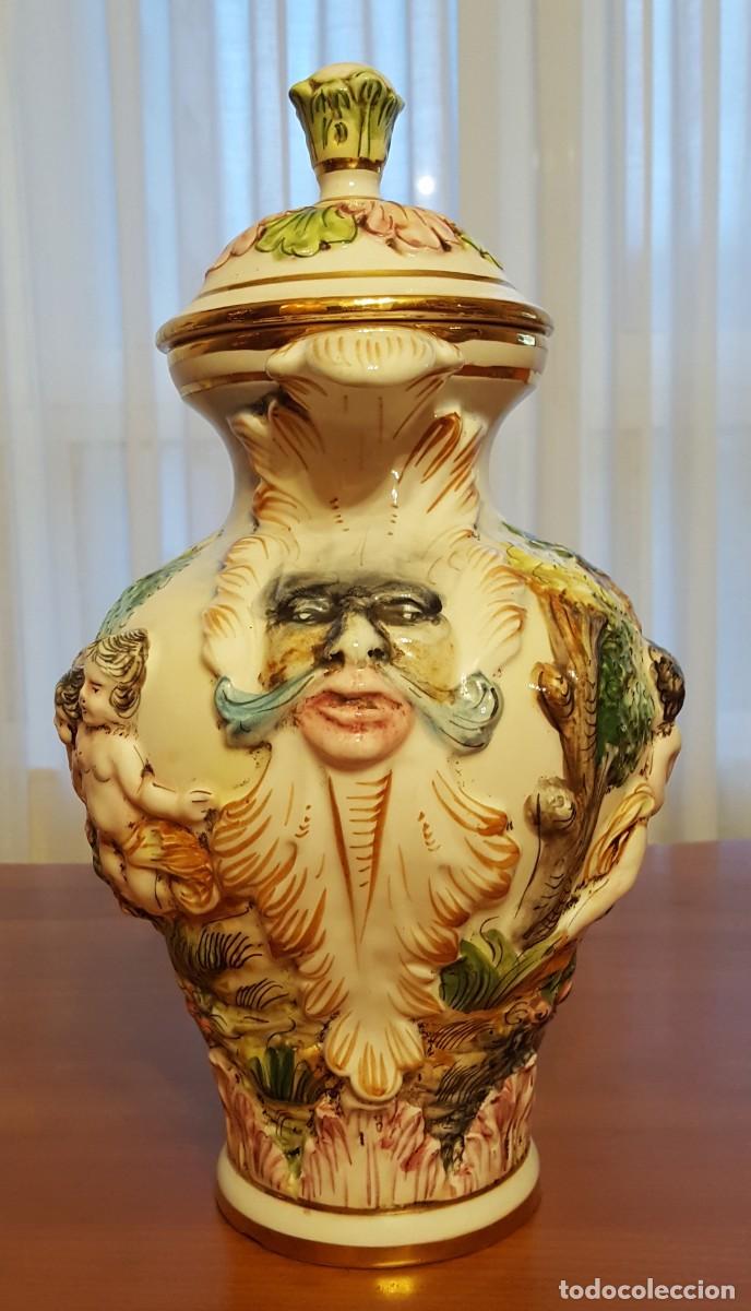 Antig&uuml;edades: Jarr&oacute;n-Florero Capodimonte con tapa y asas - Foto 3