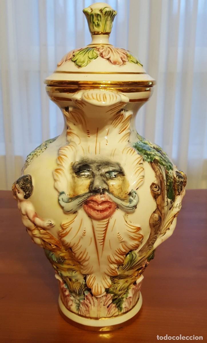 Antig&uuml;edades: Jarr&oacute;n-Florero Capodimonte con tapa y asas - Foto 4