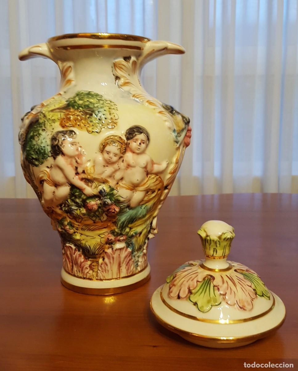 Antig&uuml;edades: Jarr&oacute;n-Florero Capodimonte con tapa y asas - Foto 7
