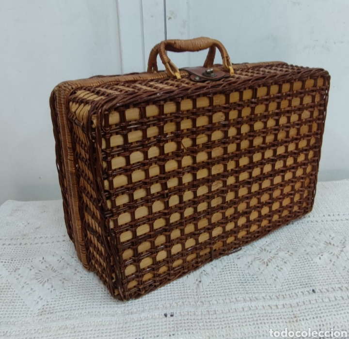 Antig&uuml;edades: Maleta de pic-nic - Foto 1