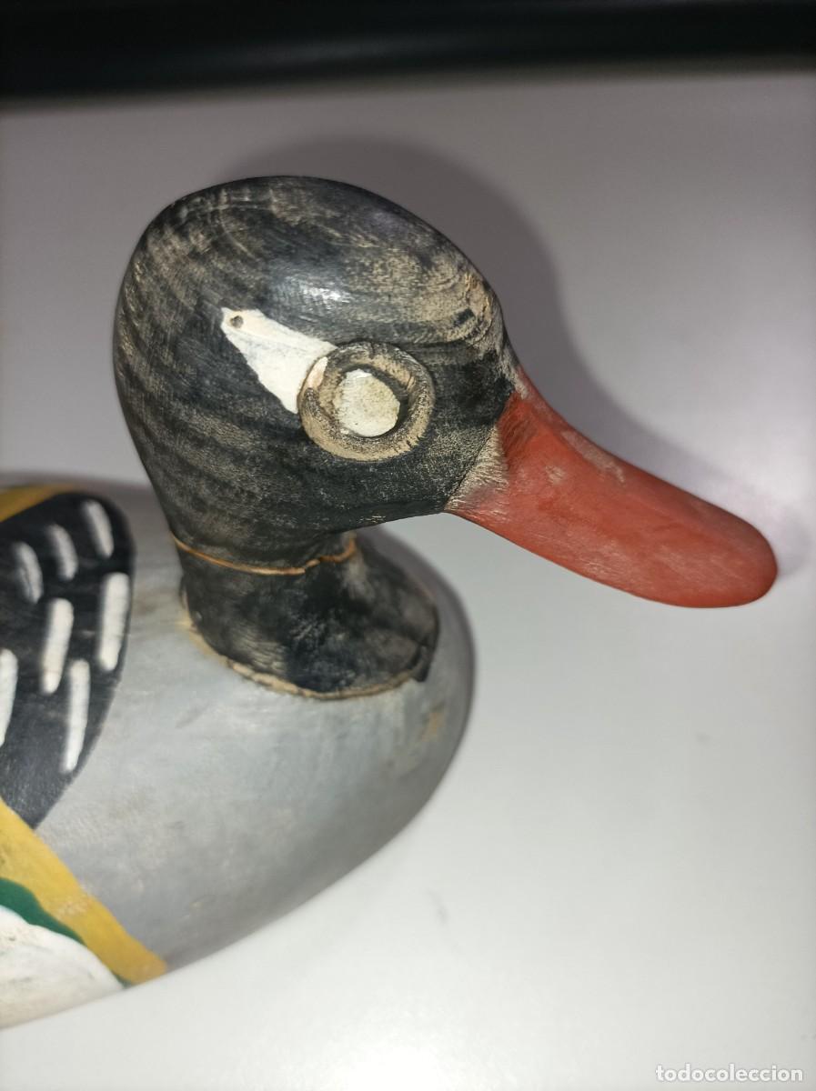 Antiquit&eacute;s: Pato de madera peque&ntilde;o tallado y pintado a mano