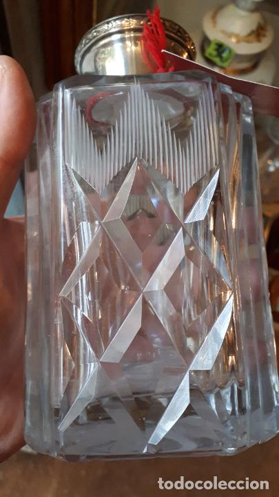 Antig&uuml;edades: Licorera de cristal y plata - Foto 8