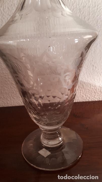 Antig&uuml;edades: Licorera de cristal siglo XIX - Foto 2
