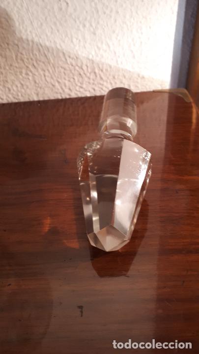 Antig&uuml;edades: Licorera de cristal siglo XIX - Foto 4