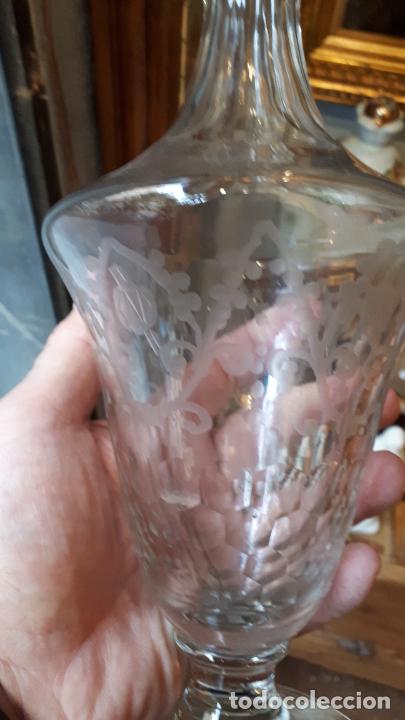 Antig&uuml;edades: Licorera de cristal siglo XIX - Foto 9