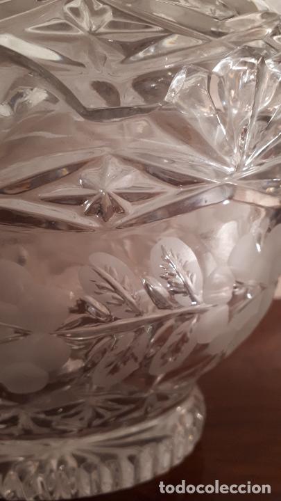 Antig&uuml;edades: Bombonera de cristal tallado - Foto 3