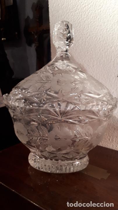Antig&uuml;edades: Bombonera de cristal tallado - Foto 7
