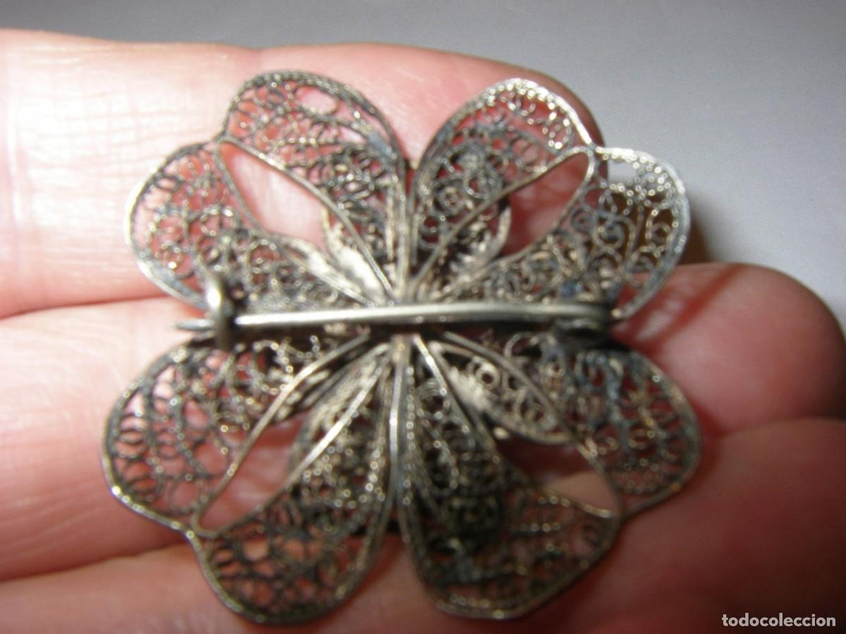 Antig&uuml;edades: Antiguo broche, flor de filigrana de plata. - Foto 1