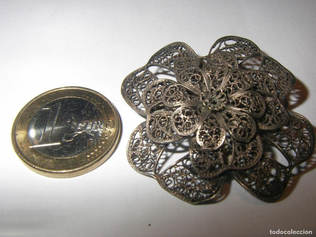 Antig&uuml;edades: Antiguo broche, flor de filigrana de plata. - Foto 2