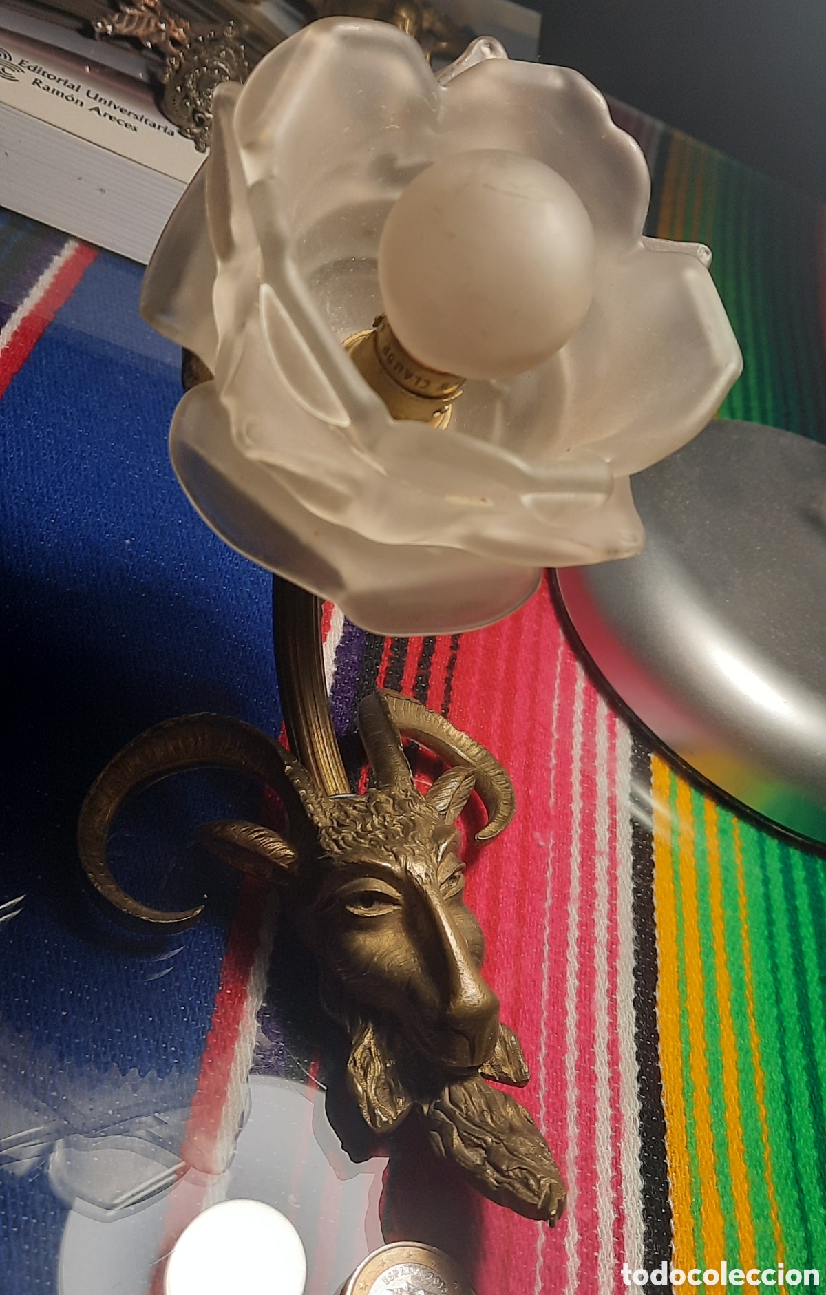 Antig&uuml;edades: Peque&ntilde;o aplique con tulipa de rosa - Foto 3