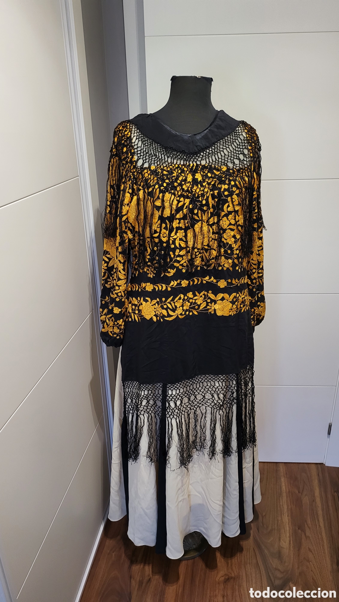 Antig&uuml;edades: MANTON DE MANILA SOBRE VESTIDO - Foto 4