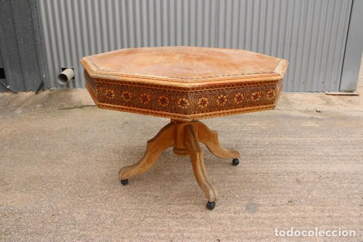 Antig&uuml;edades: mesa de marqueteria en madera de haya - Foto 1