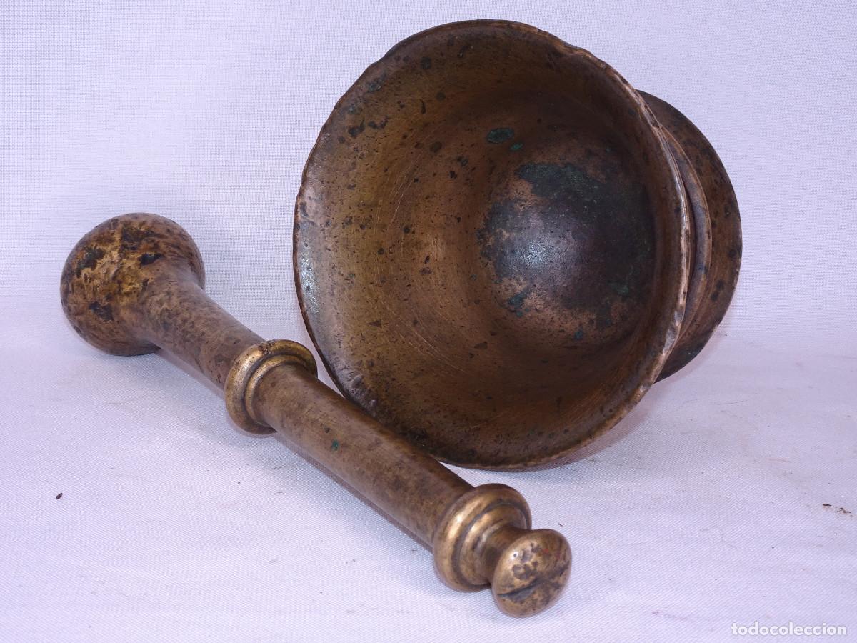 Antig&uuml;edades: Almirez / mortero antiguo en bronce Espa&ntilde;ol - Foto 3