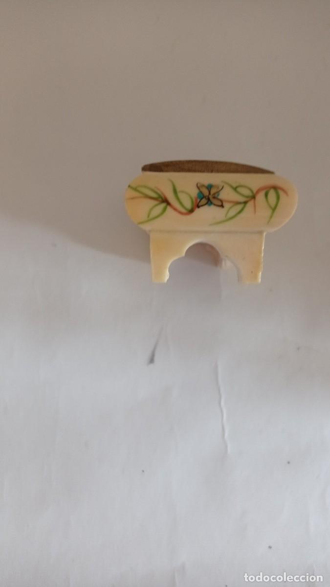 Antig&uuml;edades: Caja turca de hueso - Foto 2