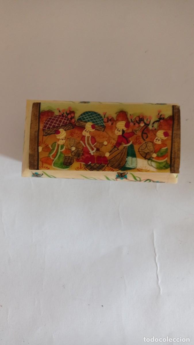Antig&uuml;edades: Caja turca de hueso - Foto 6