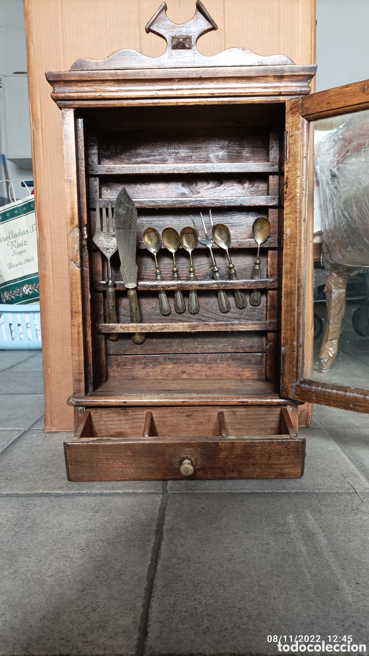 Antig&uuml;edades: Armario antiguo para cubiertos - Foto 3