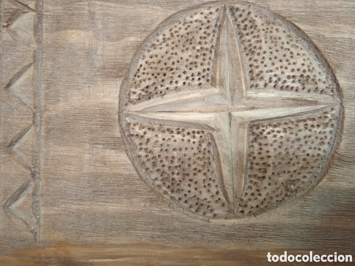Antig&uuml;edades: Tabla de cocina tallada - Foto 4