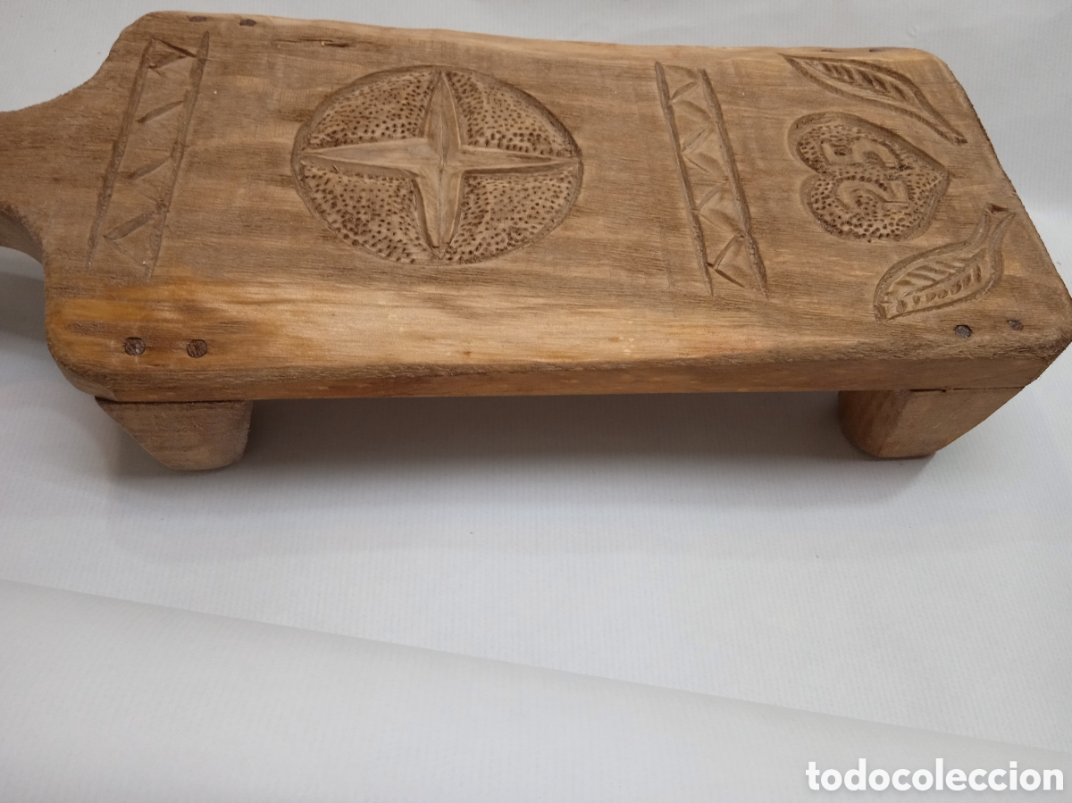 Antig&uuml;edades: Tabla de cocina tallada - Foto 10