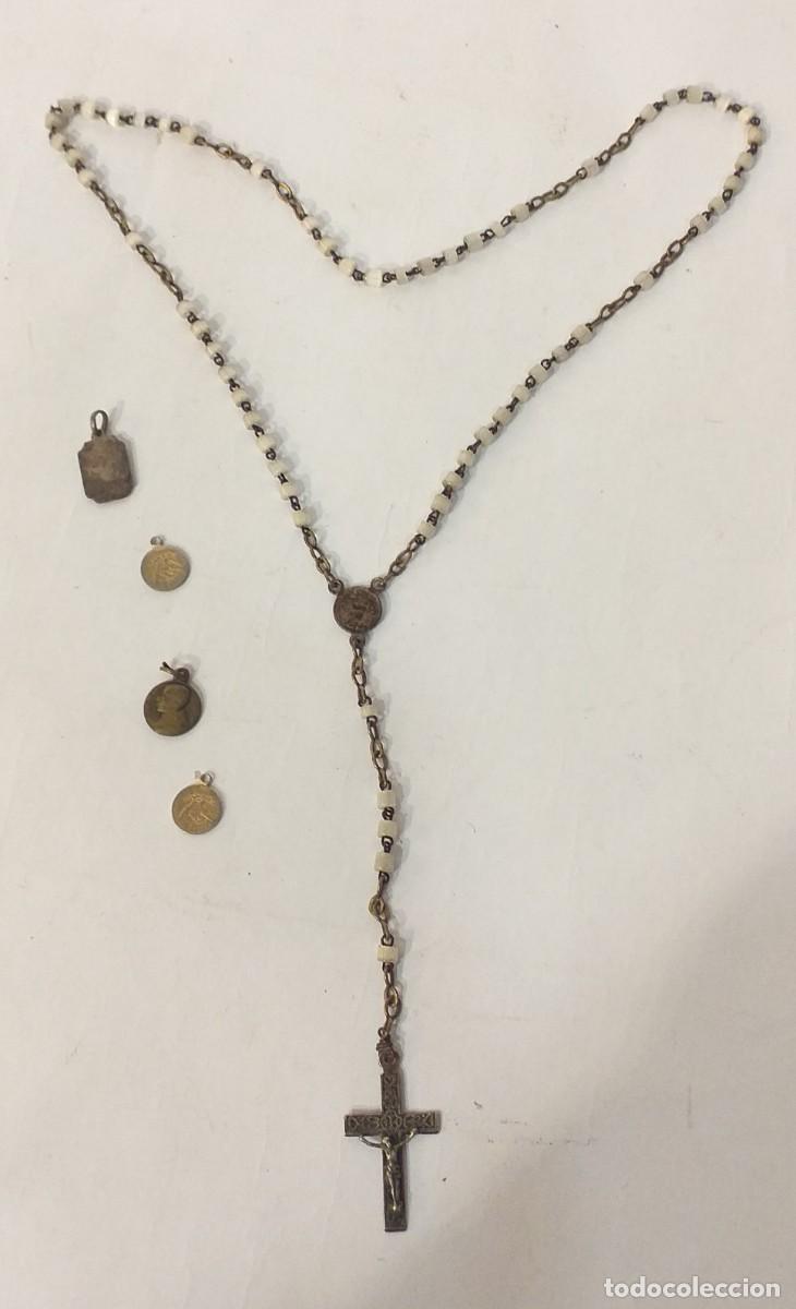 Antig&uuml;edades: Rosario y medallas - Foto 2
