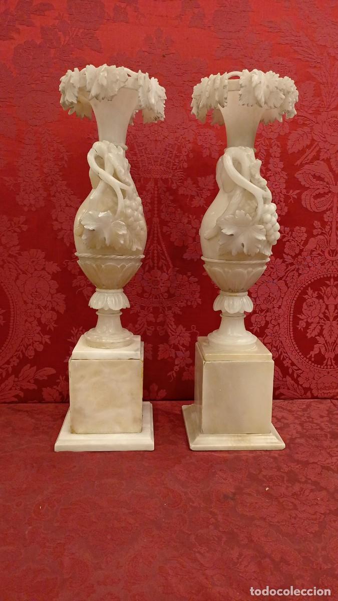 Antig&uuml;edades: Talla m&aacute;rmol de Carrara pareja de jarrones - Foto 5