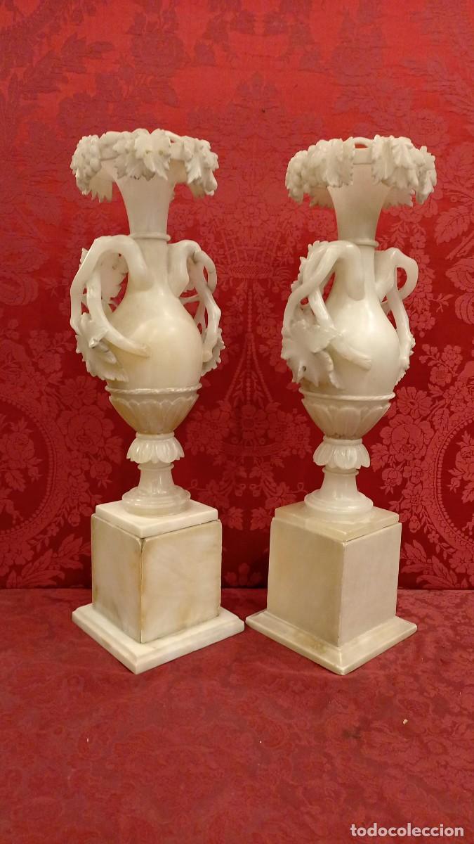 Antig&uuml;edades: Talla m&aacute;rmol de Carrara pareja de jarrones - Foto 8