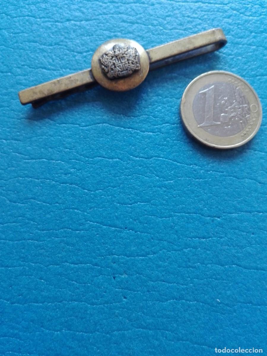 Antig&uuml;edades: PASADOR DE CORBATA - ESCUDO - A IDENTIFICAR - Foto 1