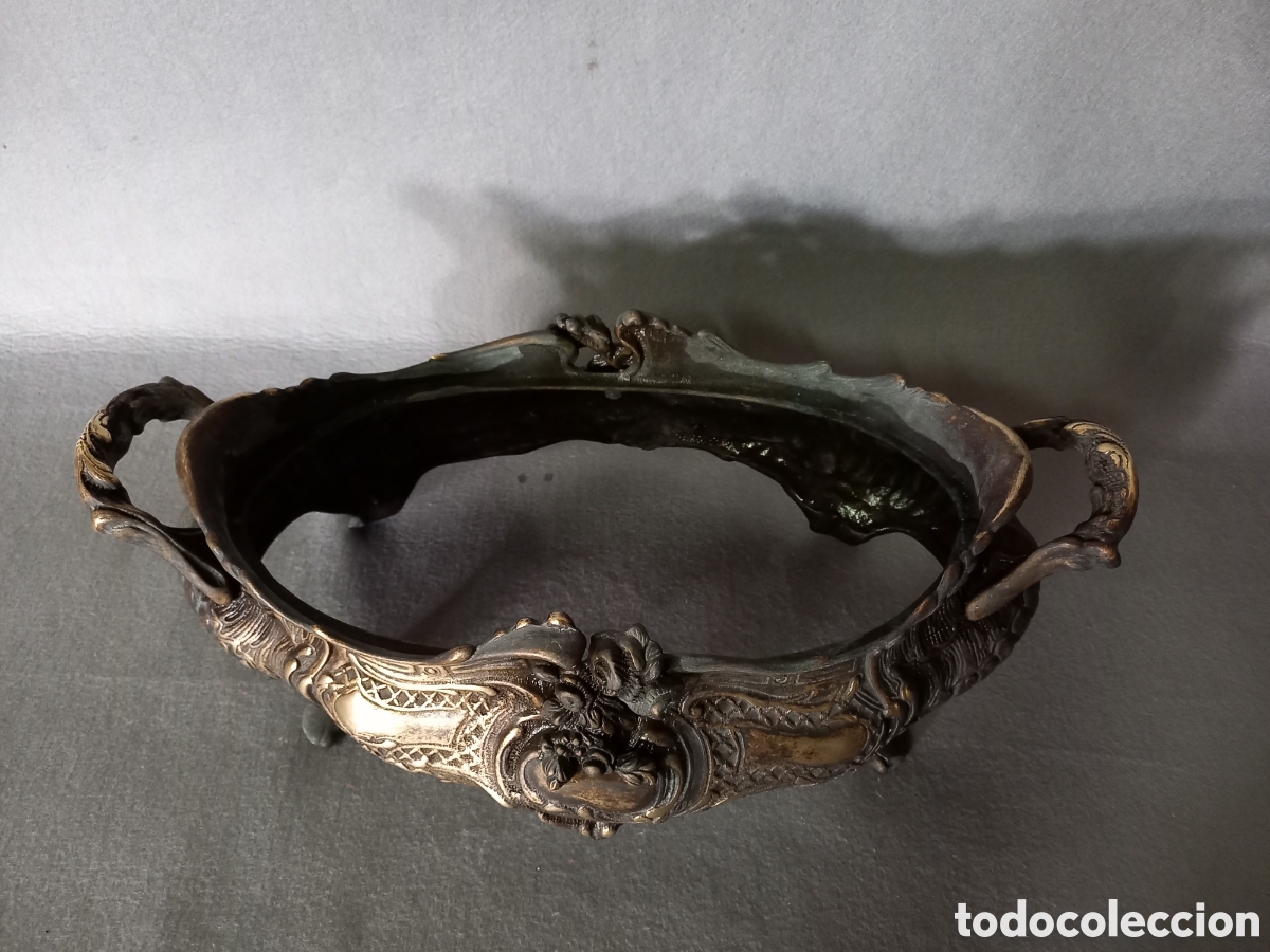 Antig&uuml;edades: Gran centro de mesa de bronce - Foto 9