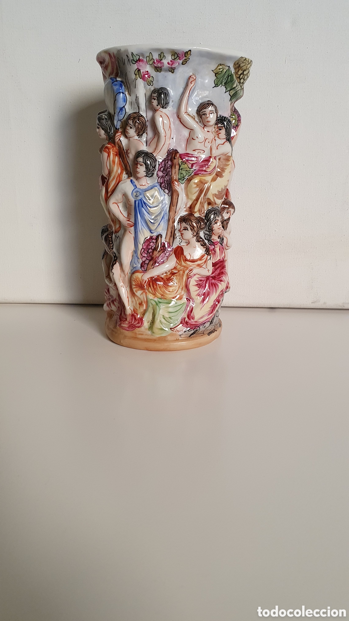 Antig&uuml;edades: SUREDA - Jarr&oacute;n con escenas en relieve - Foto 1