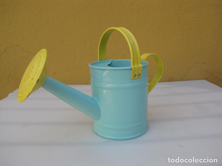 Antig&uuml;edades: 49- regadera de chapa esmaltada turquesa - Foto 2