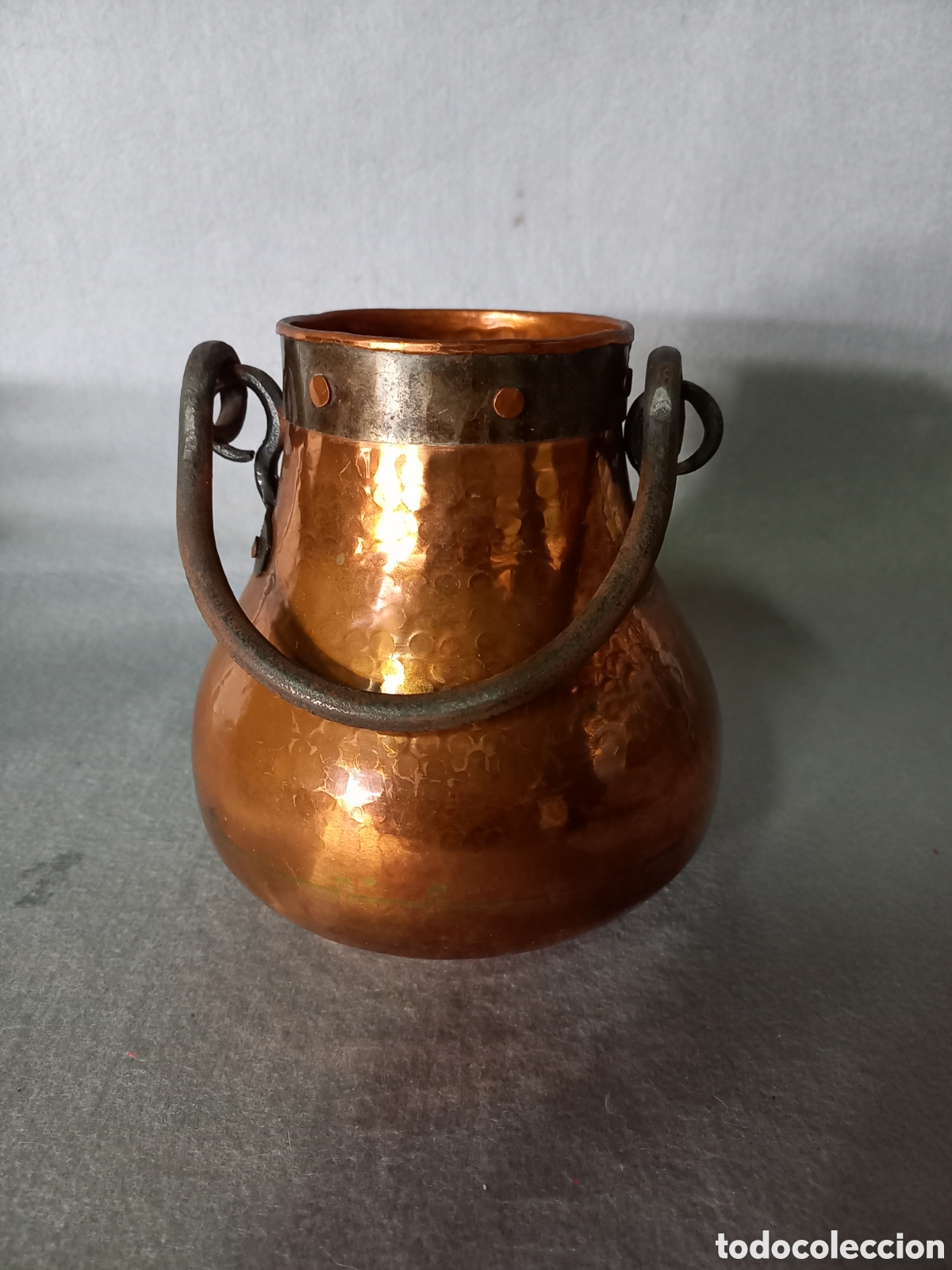 Antig&uuml;edades: Olla de cobre - Foto 1
