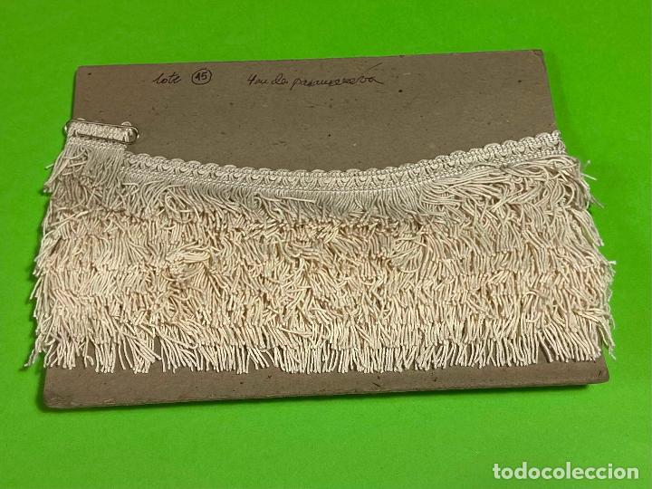 Antig&uuml;edades: 110-Bobina 4 m de masamener&iacute;a, fleco de seda y algod&oacute;n. - Foto 1