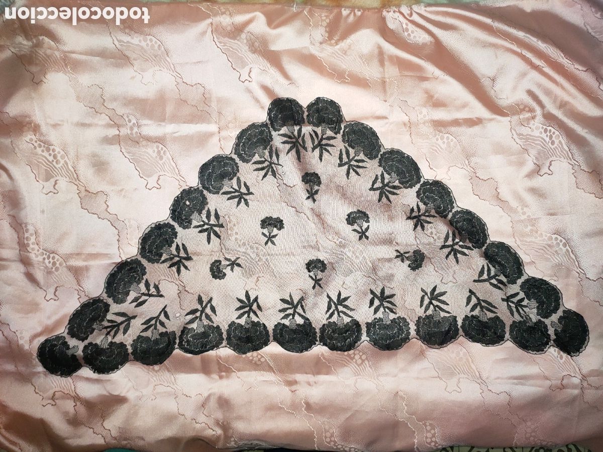 Antig&uuml;edades: MANTILLA DE 3 PICOS ANTIGUA - Foto 6