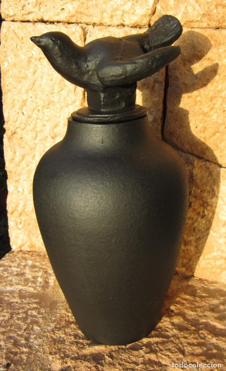 Antig&uuml;edades: jarr&oacute;n con tapa - Foto 1