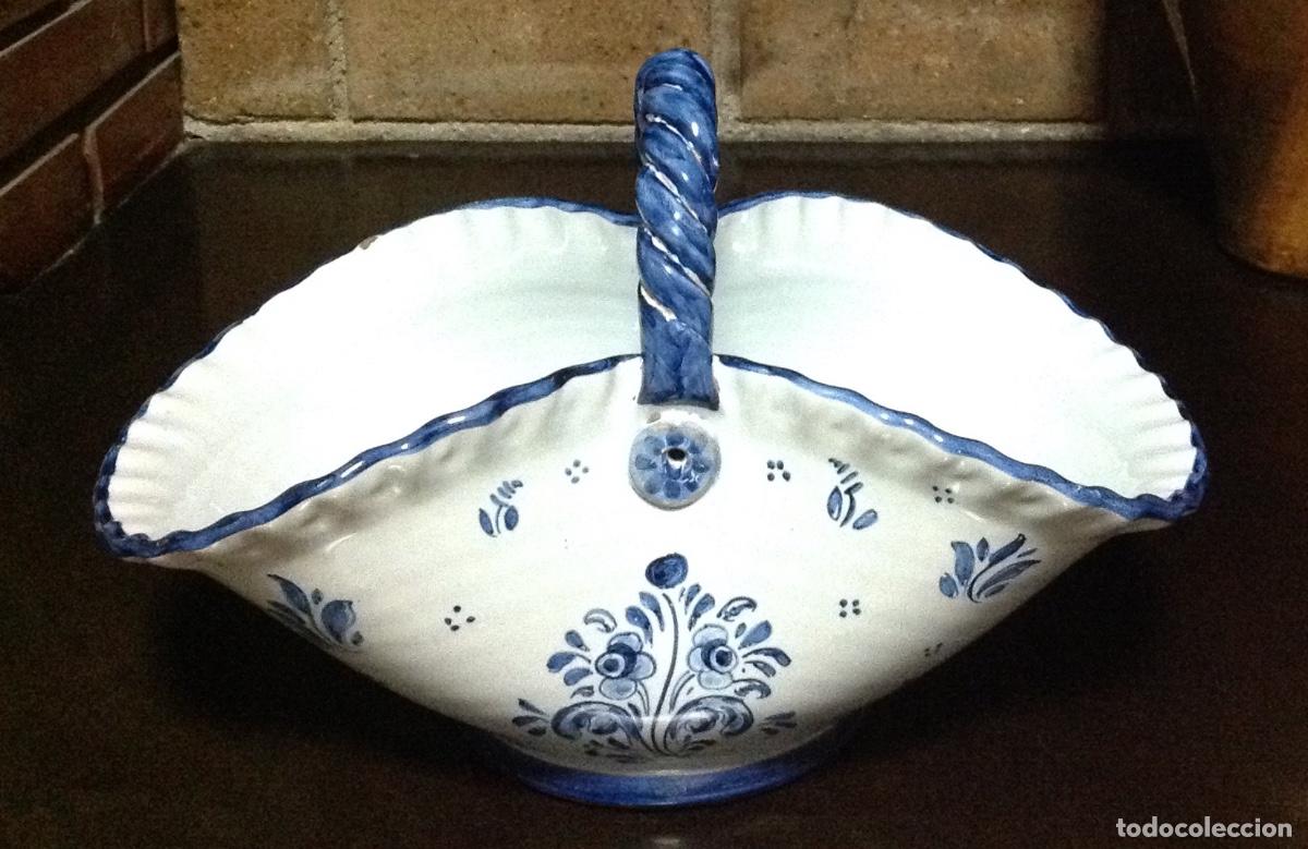 Antig&uuml;edades: Cesta de cer&aacute;mica de Talavera - Foto 7