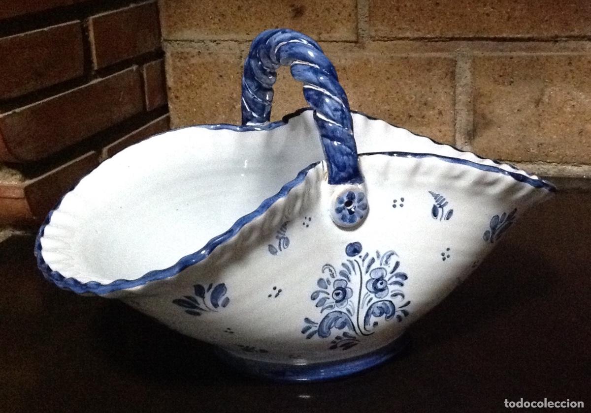 Antig&uuml;edades: Cesta de cer&aacute;mica de Talavera - Foto 5