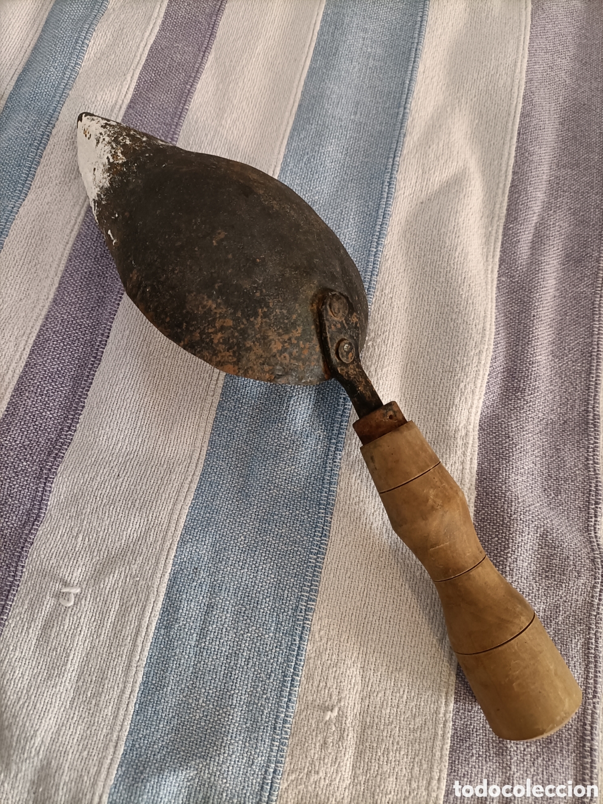 Antig&uuml;edades: Antigua pala de servir producto. 32 cms - Foto 2