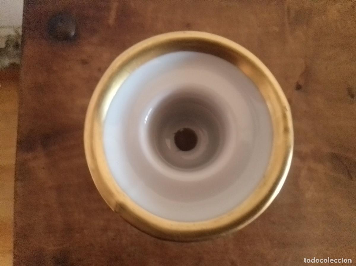 Antig&uuml;edades: CANDELABRO PORCELANA - Foto 4