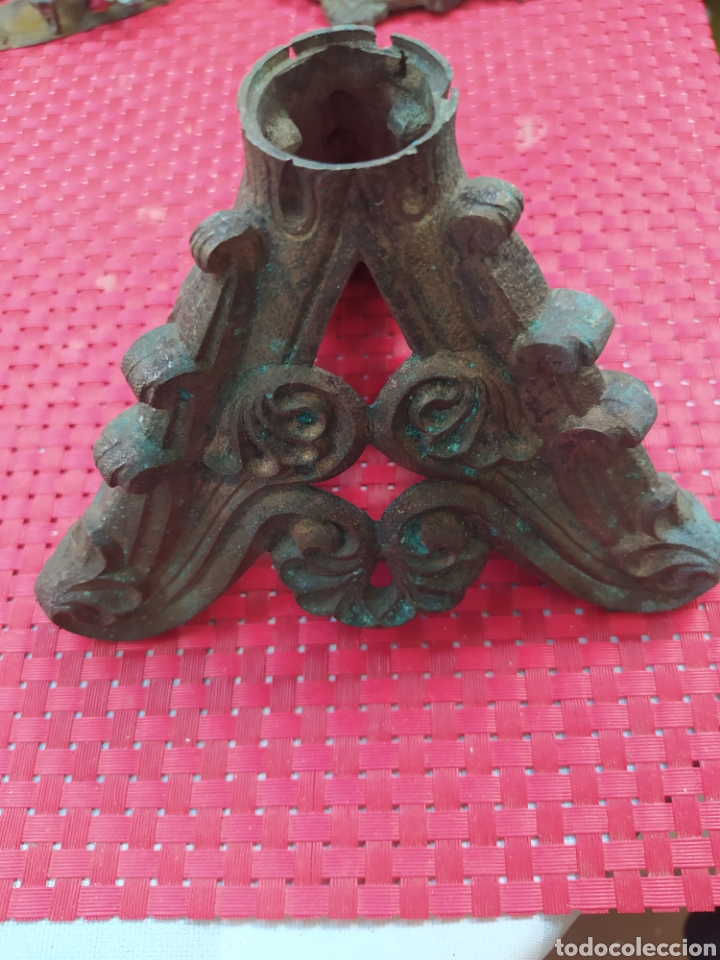 Antig&uuml;edades: LATON. FINALES DEL XIX. SOPORTE DE FORMA TRIANGULAR. PARA CRUCIFIJO. - Foto 1