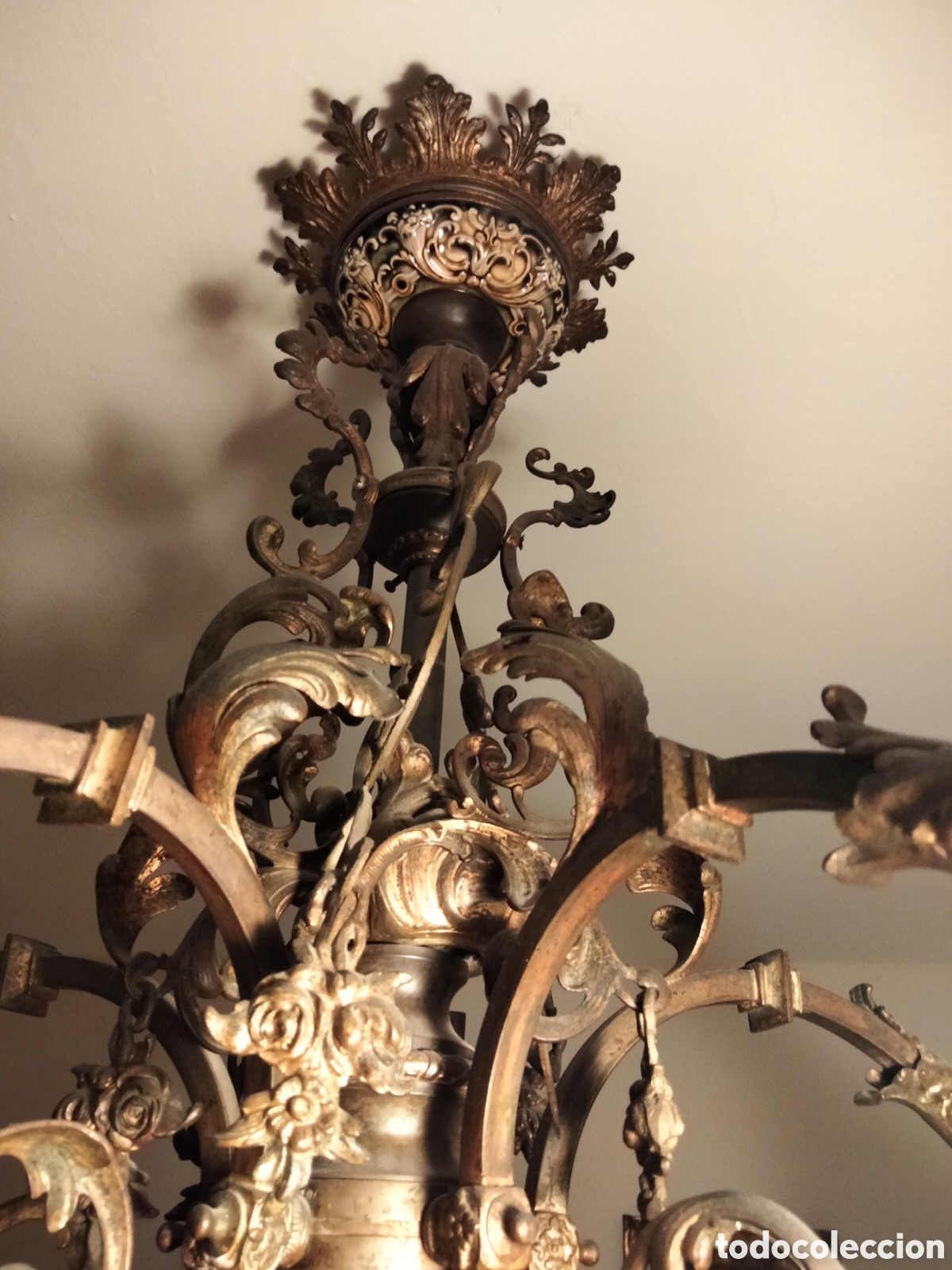 Antig&uuml;edades: L&aacute;mpara bronce y porcelana - Foto 2