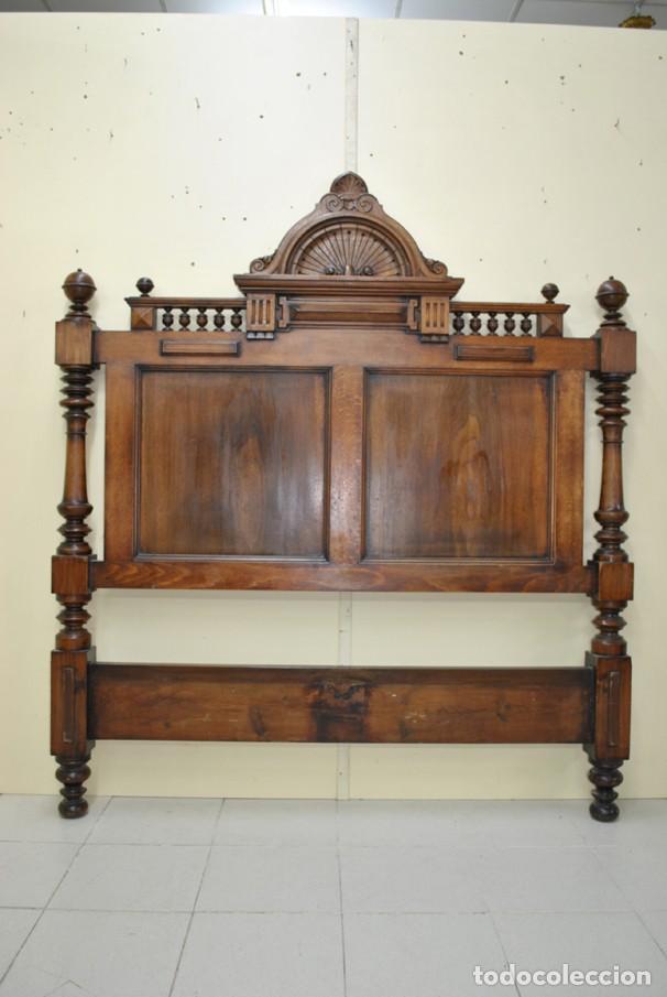 Antig&uuml;edades: CABECERO ANTIGUO ESTILO ALFONSINO - Foto 2