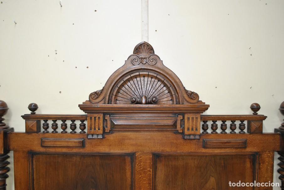 Antig&uuml;edades: CABECERO ANTIGUO ESTILO ALFONSINO - Foto 7