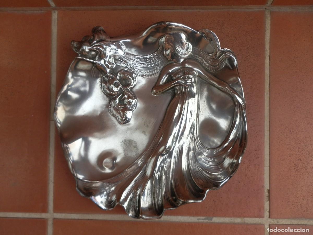 Antiques: BANDEJA ART NOUVEAU EN METAL PLATEADO. MARCADO MENESE Y ANAGRAMA. PRINCIPIOS S XX