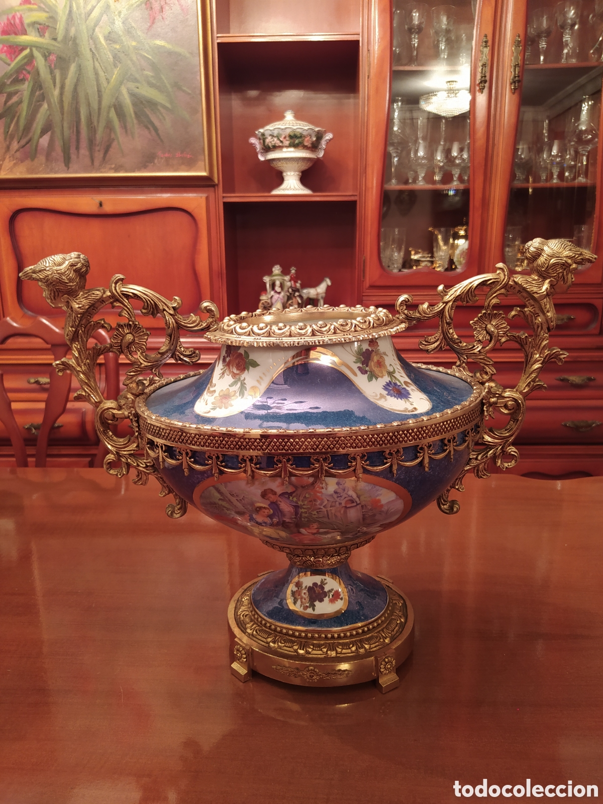 Antig&uuml;edades: Centro de mesa bronce y porcelana - Foto 3